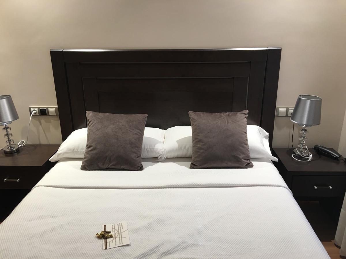 Hotel Calzada 2*